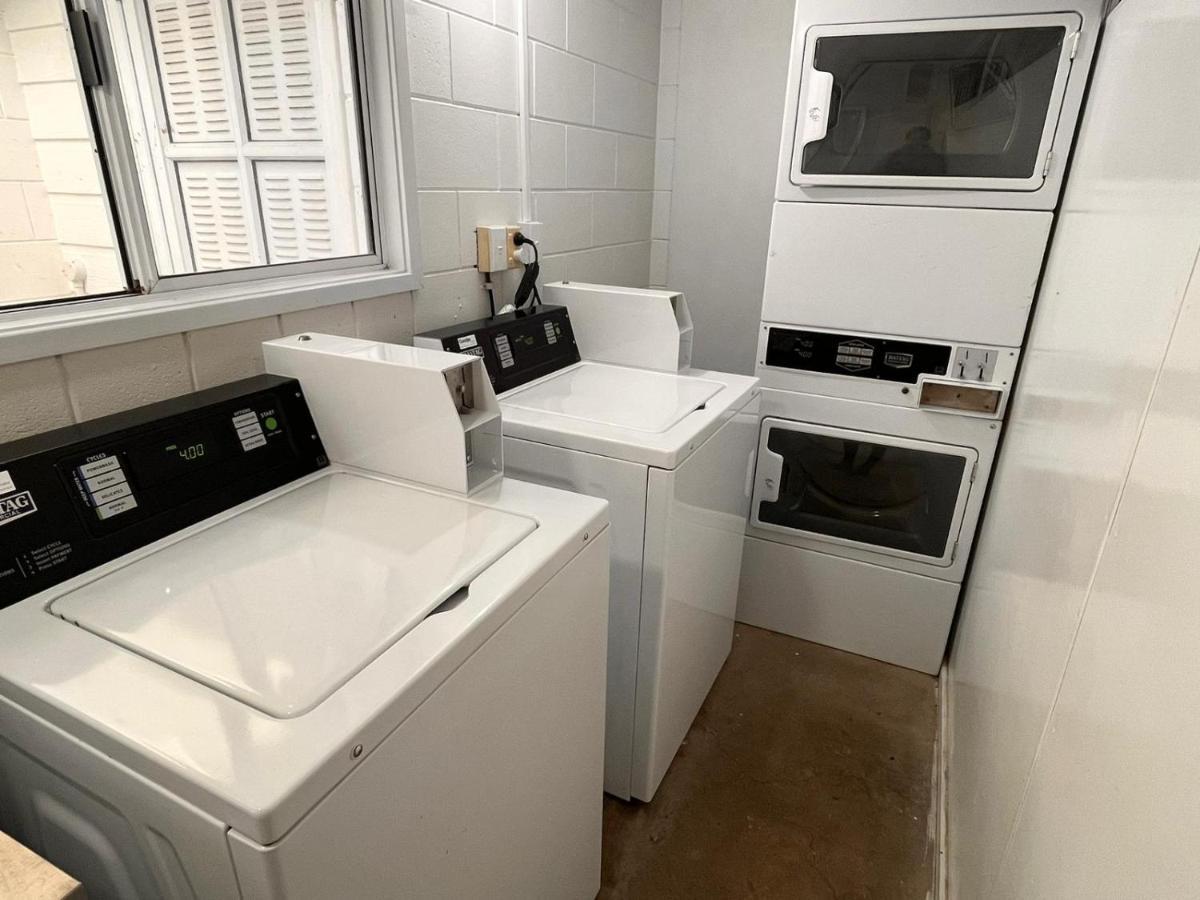 Ashleigh Court Motel Роторуа Экстерьер фото