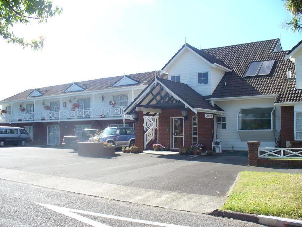Ashleigh Court Motel Роторуа Экстерьер фото